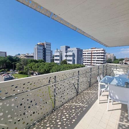 Appart-Hotel Holiday Линьяно-Саббьядоро Экстерьер фото