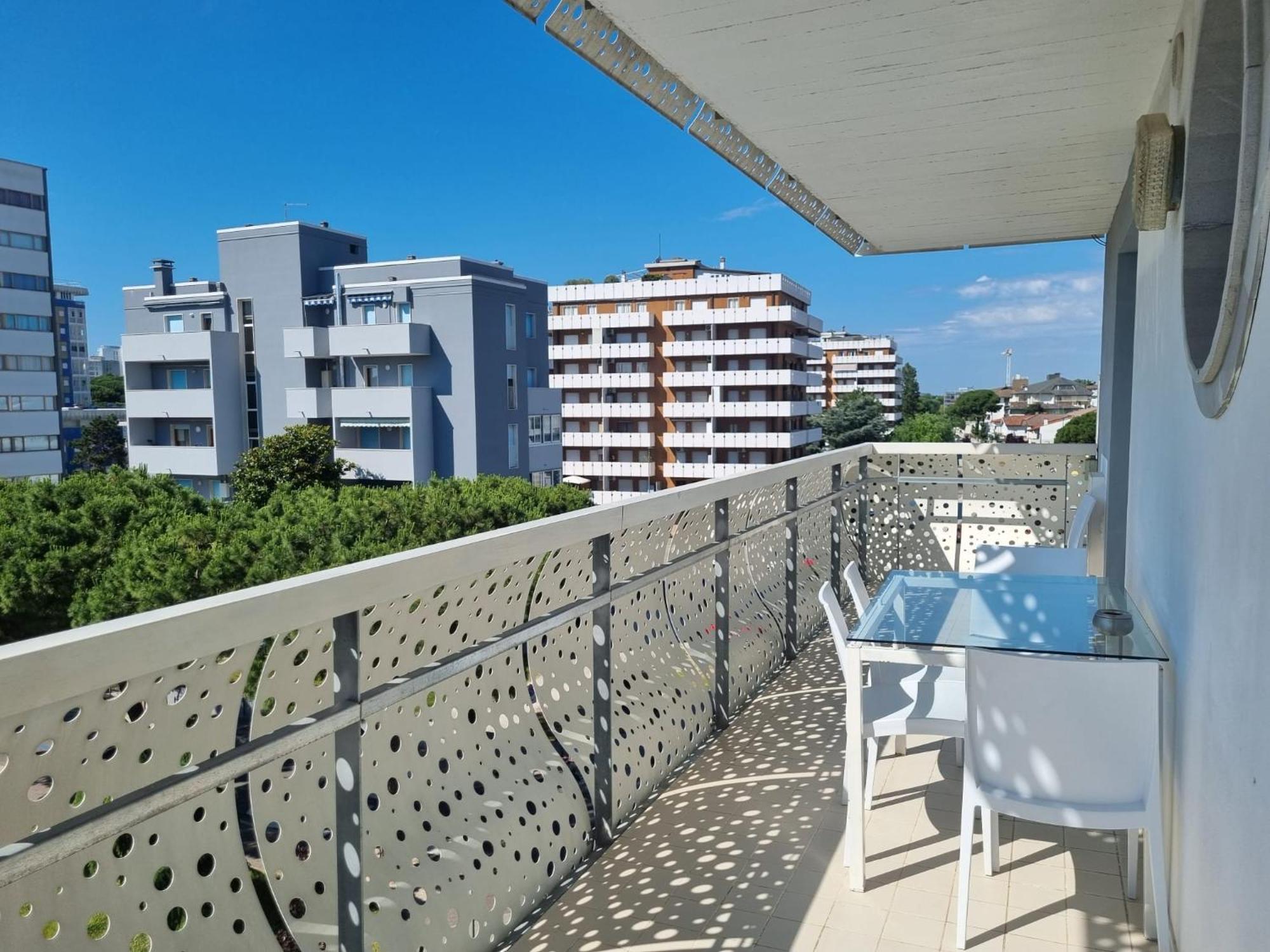 Appart-Hotel Holiday Линьяно-Саббьядоро Экстерьер фото
